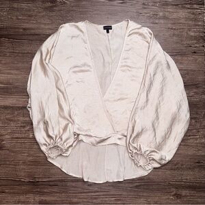 Buckle Black Champagne Blouse with Balloon Sleeves / V-neck